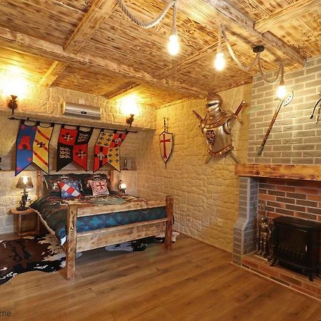 Chambre D'Hote Medieval Du Vieux Bourg Chailloue 外观 照片