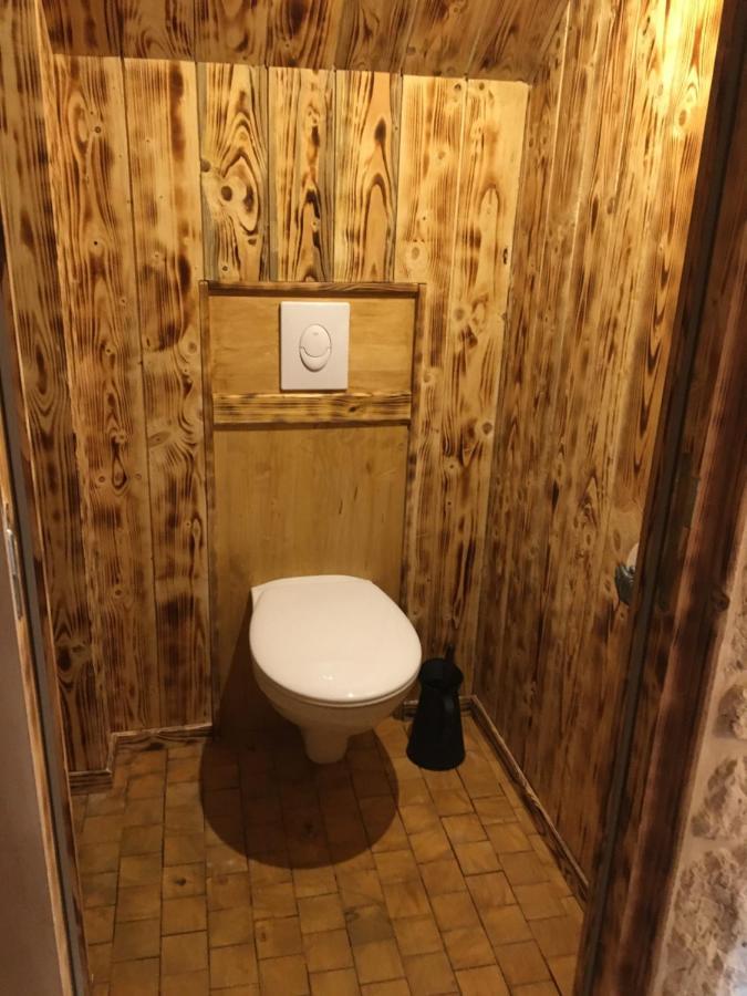 Chambre D'Hote Medieval Du Vieux Bourg Chailloue 外观 照片